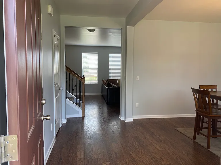 2429 Miranda Dr — Photo 5