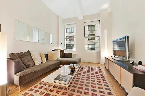 Sold by MNS | media 22