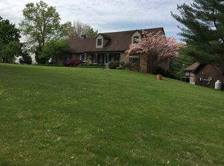 380 Oleyline Rd, Douglassville, PA 19518