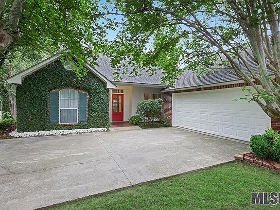 2nd image of 38066 Cove Ct