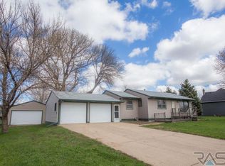 608 W 1st St, Worthing, SD 57077