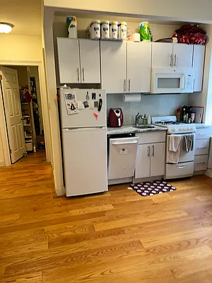 Rented by Manhattan Dwelling Corporation | media 27