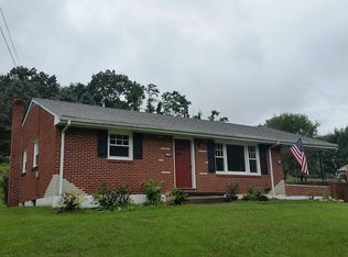 5941 Merriman Rd, Roanoke, VA 24018