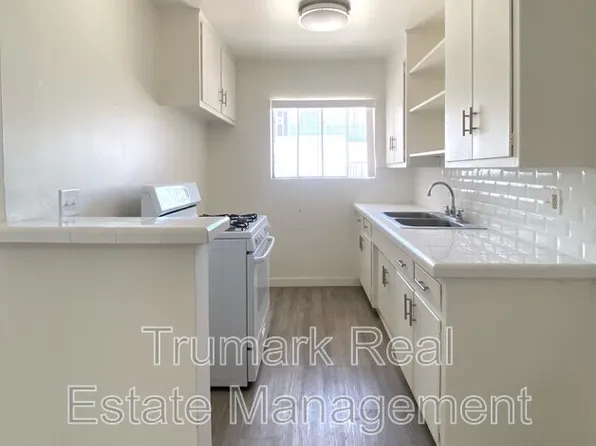 585 E Washington Blvd #28, Pasadena, CA 91104