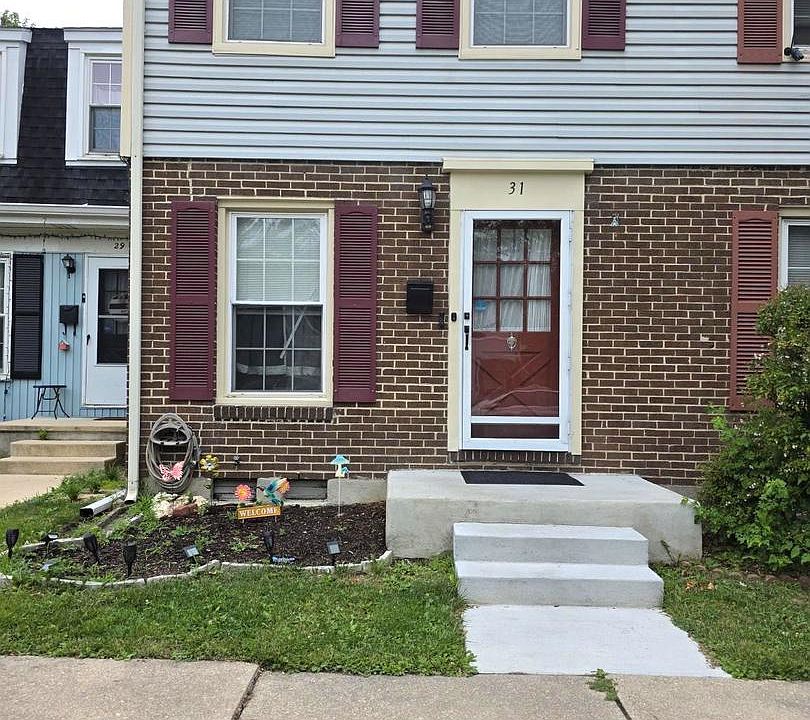 1st image of 31 Arwell Ct Unit 15F