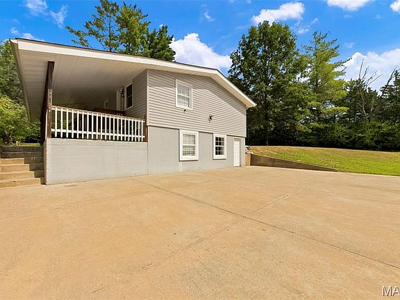 4th image of 419 N Lindsey Rd