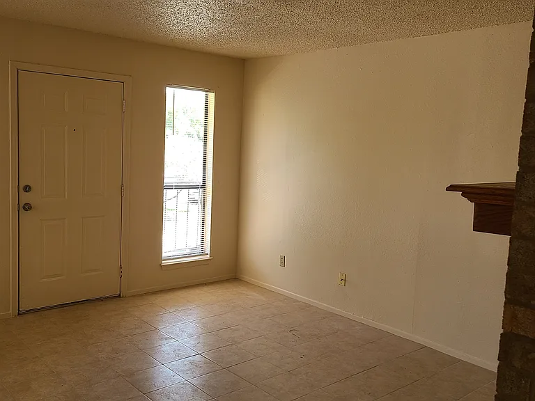 149 Coers Dr #4 — Photo 13