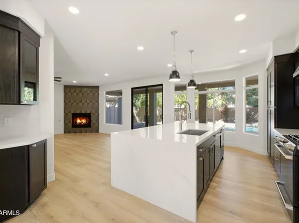 5040 W IVANHOE Street, Chandler, AZ 85226