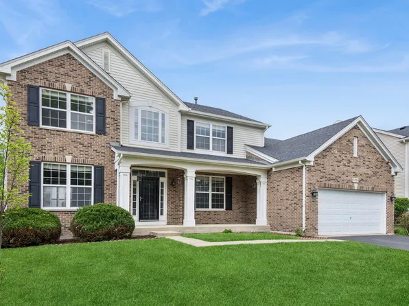 6084 Russell Dr, Hoffman Estates, IL 60192