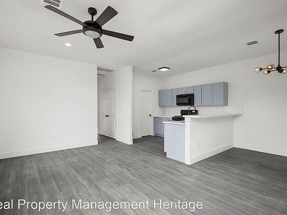 5th image of 3179 Dillard St #A