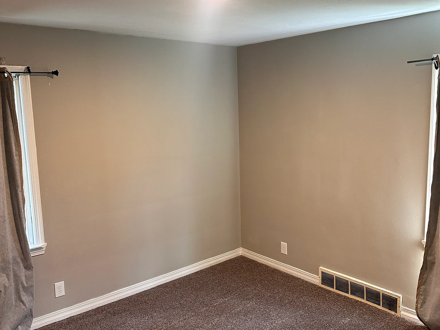 3 bed, 1450 sqft, $2,200 — Photo 3