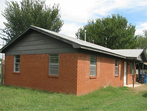 1st image of 512 E Vincent Ave