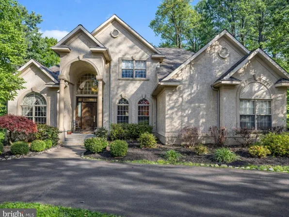 438 Dreshertown Rd, Fort Washington, PA 19034