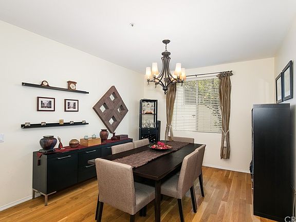 2nd image of 1825 S Beverly Glen Blvd APT 207