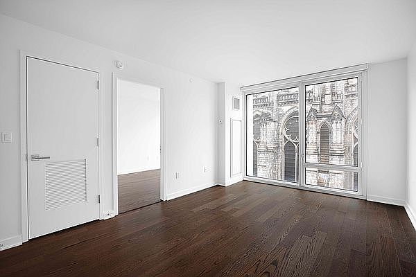 1st image of 400 W 113th St APT 1519