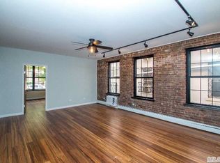 3078 36th St, Astoria, NY 11103