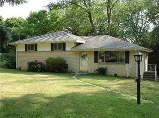 968 Beaver Grade Rd, Coraopolis, PA 15108