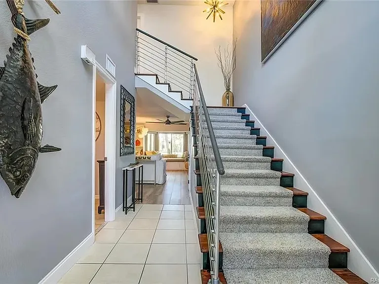 1286 N Seagull Point — Photo 2