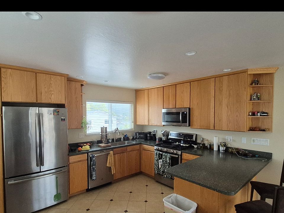 1st image of 1194 Manzanita Dr