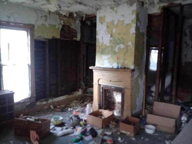 2nd image of 161 W Main St