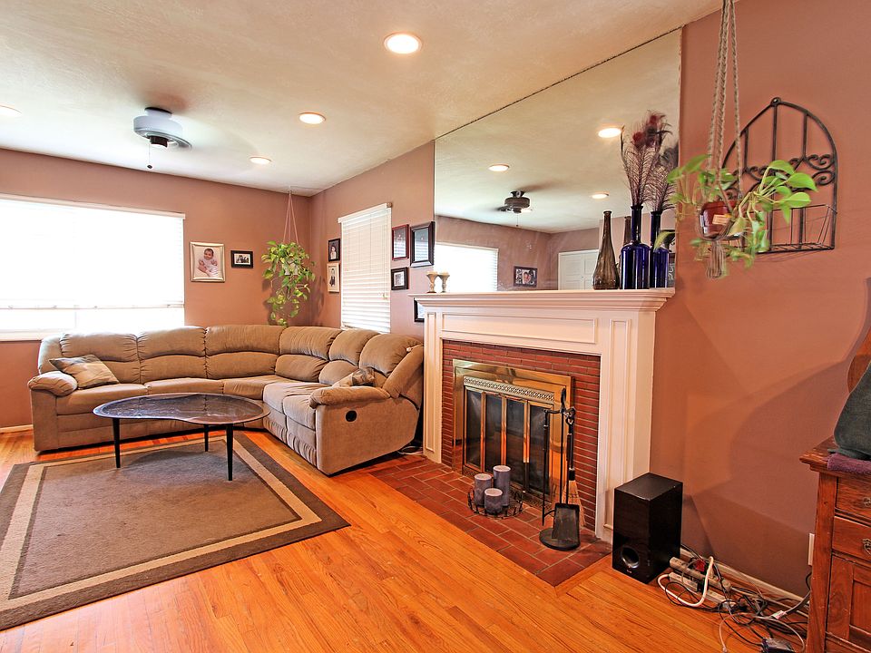 1st image of 1337 N Pleasant Ave