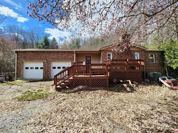 507 N Fork Rd, Black Mountain, NC 28711