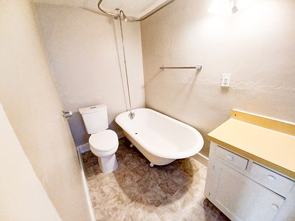 5th image of 353 E Warm Springs Ave #365