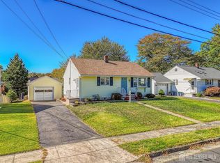 6 Donald Dr, Milltown, NJ