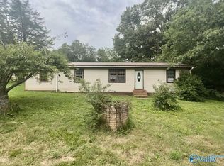 3355 W Chapel Hill Rd, Decatur, AL 35603