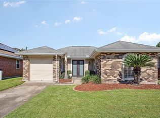 4 Holy Cross Pl, Kenner, LA 70065