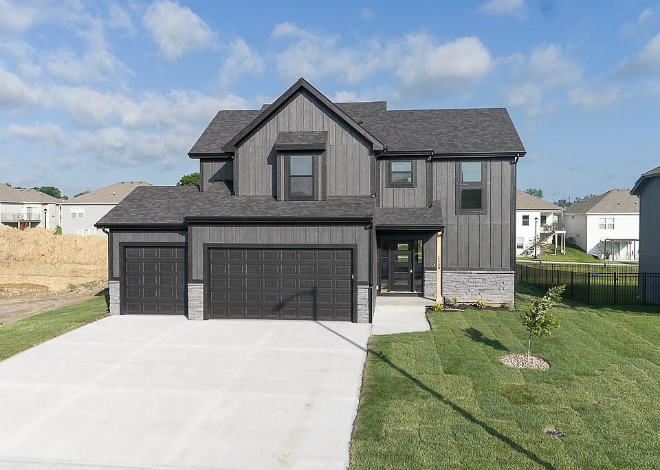 1st image of 1530 N 157th Ln