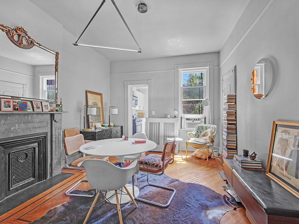 1st image of 588 Sterling Pl APT 3