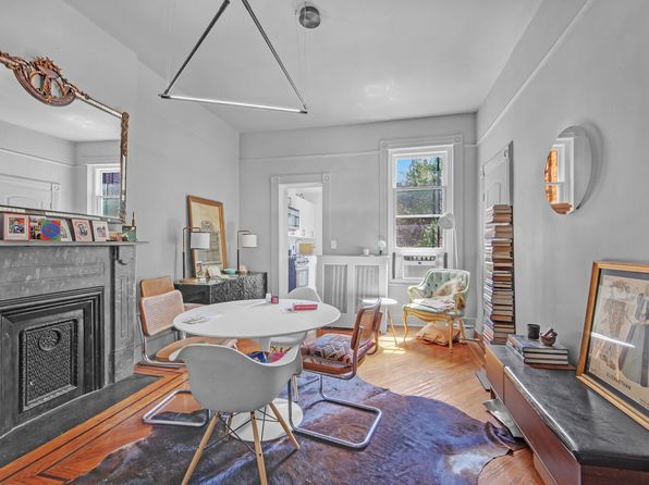 588 Sterling Pl APT 3