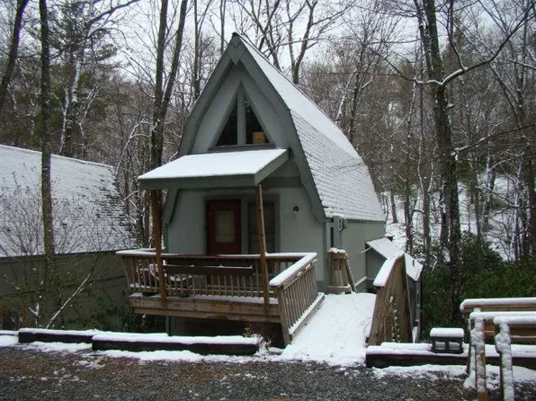 418 Roaring River Dr #1-2, Blowing Rock, NC 28605