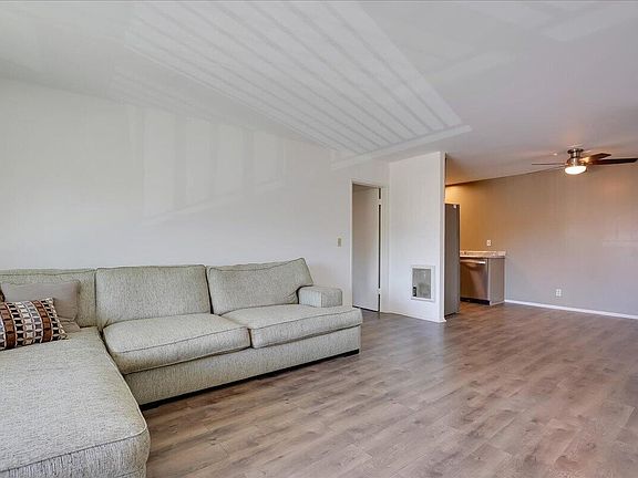 5th image of 47 Dearborn Pl APT 26