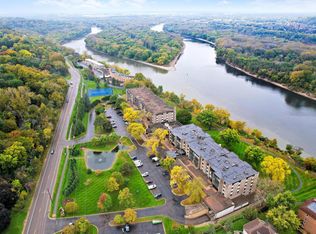 1101 Sibley Memorial Hwy APT 303, Mendota Heights, MN 55118