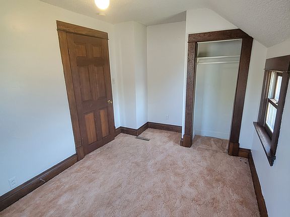 5th image of 300 Central Ave S