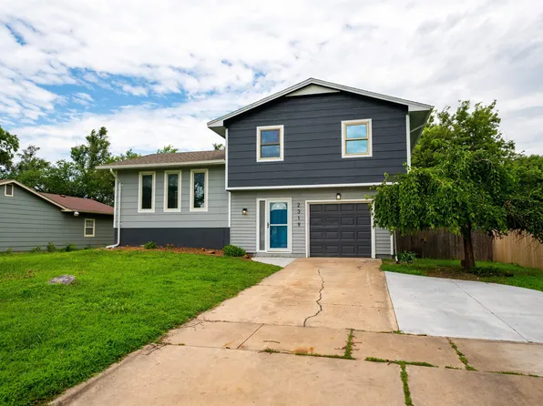 2319 N Charlotte St, Wichita, KS 67220