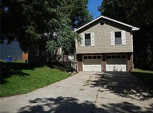 10 NE 90th Ter, Kansas City, MO 64155