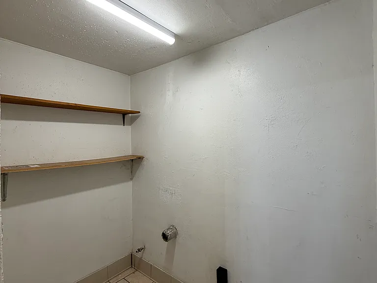 2834 Montclaire Dr NE — Photo 17