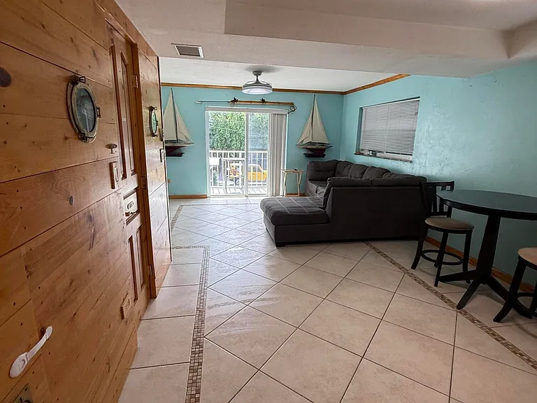 300 Ocean Dr #20 — Photo 6