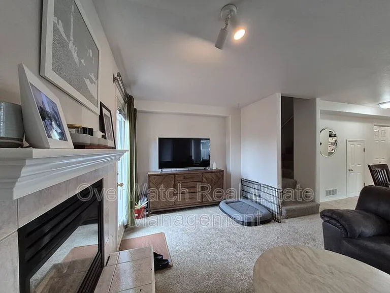 3926 Lakehurst Cir #1 — Photo 18