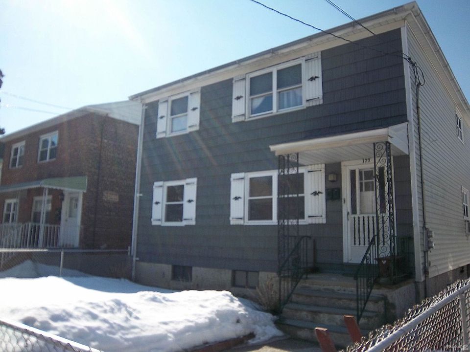 177 Tibbetts Road, Yonkers NY 10705 - 2 Bedroom 1 Bath Apart