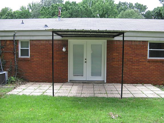 Covered Patio Backside