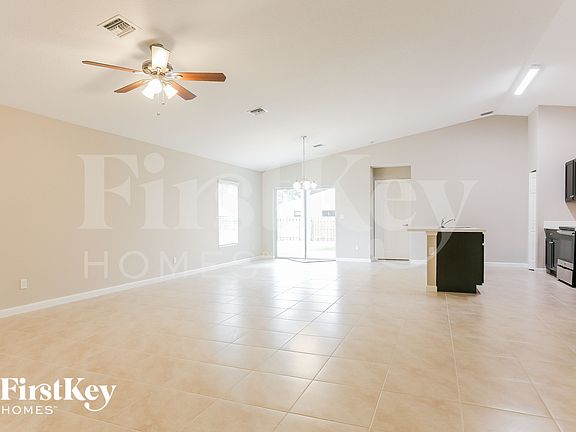 4th image of 1062 SW Fenway Rd