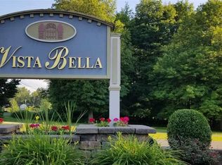 27 Crimson Ct, Castleton, NY 12033