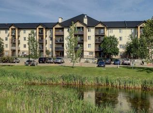 304 S Mackenzie Way SW #8118, Airdrie, AB T4B 3H6