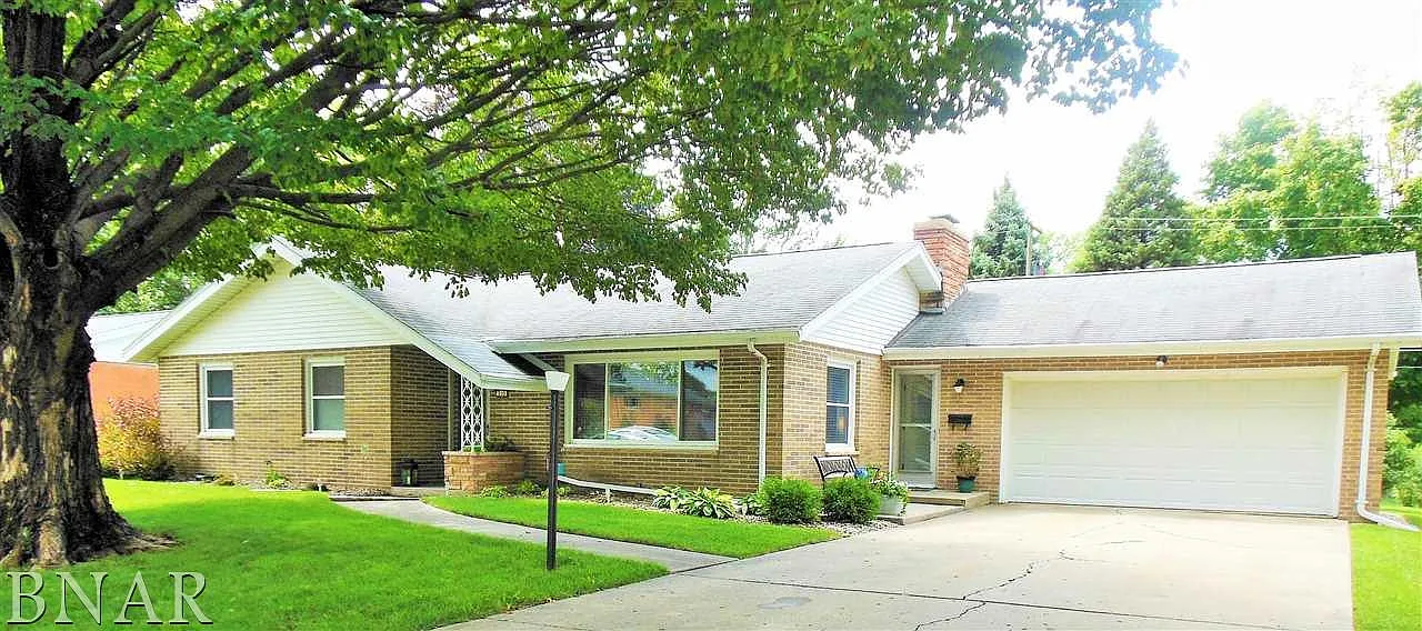 205 Ivanhoe Way photo 1