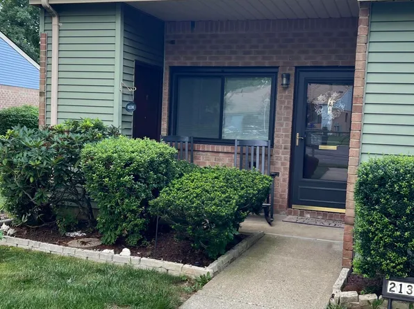 213 Medford Court #A, Manalapan, NJ 07726