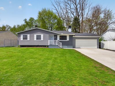 532 Robinson Rd, Jackson, MI, 49203